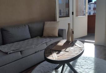 Apartment Amuri has Balcony rooms