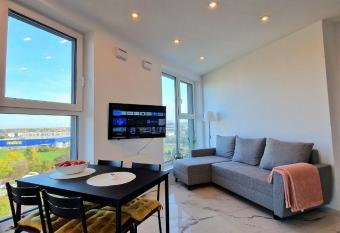 Szklane Tarasy Premium Two Bedrooms FAKTURA FAST CHECK-IN has Balcony rooms