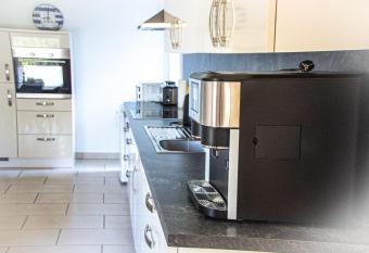 Staberhuk links - XL Ferienwohnung - Sonnendurchflutet - Terrasse has Balcony rooms