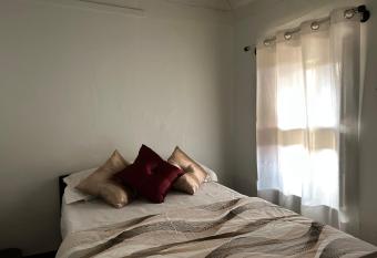 Heritage Homestay hanbal allows 18 year olds to book a room