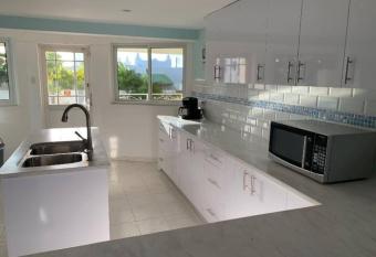 BidaBreezes Villa Great Location has Balcony rooms