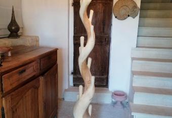 Maison d h  tes allows 18 year olds to book a room