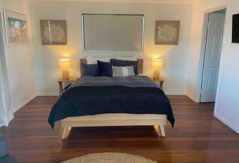 Studio Apartment allows 18 year olds to book a room