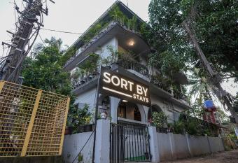 Sort By Stays, Anjuna has Smoking/Balcony rooms