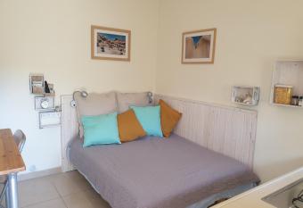 Guy Family Guestroom s allows 18 year olds to book a room