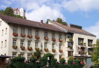 Gasthof Hotel zur Post allows 18 year olds to book a room