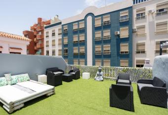 Live Tenerife Wanderlust Private suite allows 18 year olds to book a room