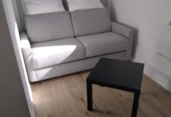 Le Maria - Cosy studio neuf hypercentre allows 18 year olds to book a room