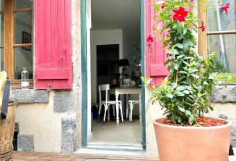 C la reserve - St Rose Bleu has Balcony rooms