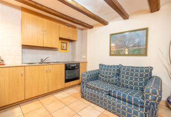 Dana allows 18 year olds to book a room