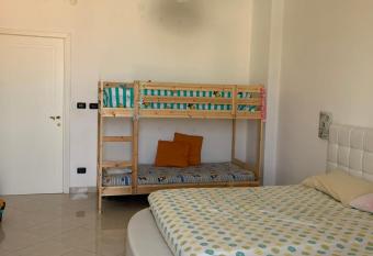 Casa dolce casa has rooms with a private hot tub