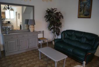 Maison en Touraine has Balcony rooms