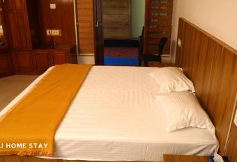 JJ Homes has Smoking/Balcony rooms