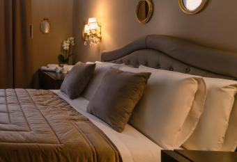 Dolce Casa Only Adults B&B allows 18 year olds to book a room