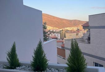 Central Apartment has Balcony rooms