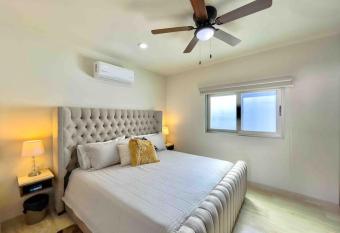 Apt Pulpo - Modern Central Comfortable has Balcony rooms