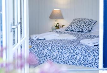 Hotel Villa Brinkly has Balcony rooms