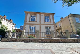 House of Petan allows 18 year olds to book a room