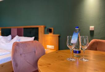 Beim Has   n has Balcony rooms