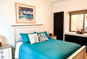 Princesa Resort D108sandy Beachground Floorhuge has rooms with a private hot tub