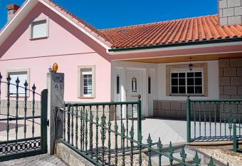 PESO RIVER HOUSE has Balcony rooms