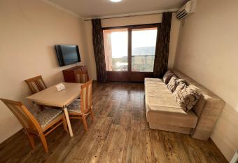 Apartment Sea View Dobra Voda has Balcony rooms