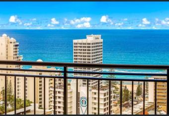 Ocean View 22nd Fl Towers of Chevron WiFi, NETFLIX has rooms with a private hot tub