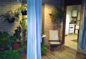 Lo de Gon allows 18 year olds to book a room