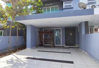 Tiara II Homestay - for Malay only has Balcony rooms