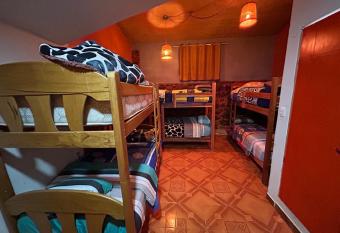 El Hospedaje del Muki has Balcony rooms