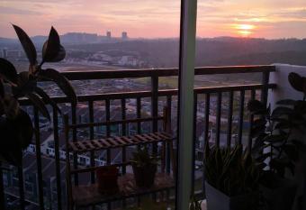 Sunset Adelia Bangi Avenue Homestay has Balcony rooms