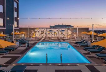 Hilton Buena Park Anaheim has Balcony rooms