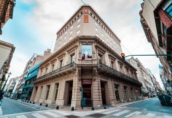 M  rit San Telmo allows 18 year olds to book a room