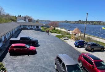 Novastar Motel On The Lake has Balcony rooms