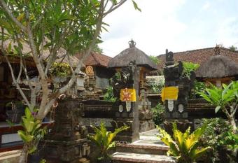 Ubud Tri Upasedana House 2 has Balcony rooms