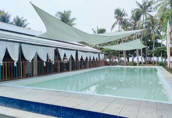 OYO 996 Iloilo Paraw Beach Resort allows 18 year olds to book a room