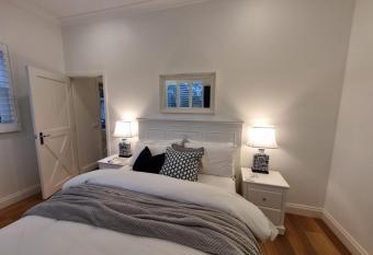 Winemakers Cottage at Treetops Red Hill allows 18 year olds to book a room