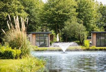 Chalet with microwave, in wetland has Balcony rooms
