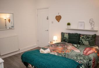 Charming Central Room allows 18 year olds to book a room