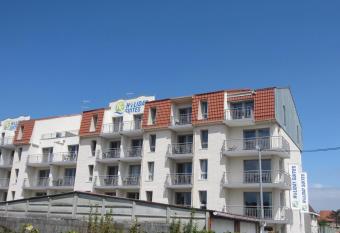 Nice apartment on the edge of the center of Bray-Dunes has Balcony rooms