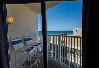 Emerald has Balcony rooms