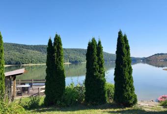 Rosa has Balcony rooms