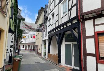 Sch  ne Wohnung mitten in Linz has Balcony rooms
