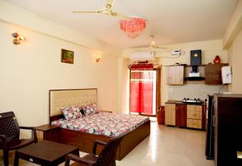 Hare Krishna Home Stay has Balcony rooms
