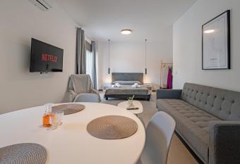 777 Studios Corfu has Balcony rooms