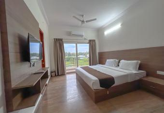 Hotel Elite by Agira- Spacious Apartments with Balcony has Balcony rooms