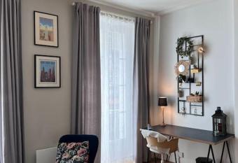 Le Pawlina has Balcony rooms