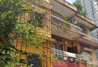 Adelyn   s homestay has Smoking rooms