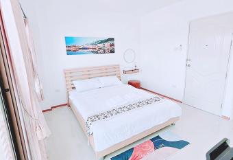 Sugar Beach Bangsean has Balcony rooms