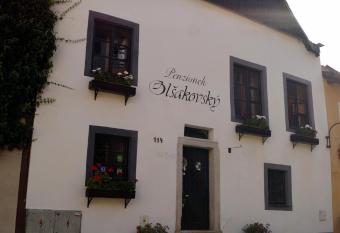 Guest House Ol  akovsk   has Balcony rooms